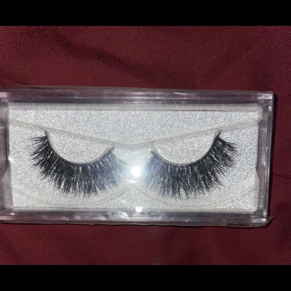 Mink lashes - Picture 2 of 4